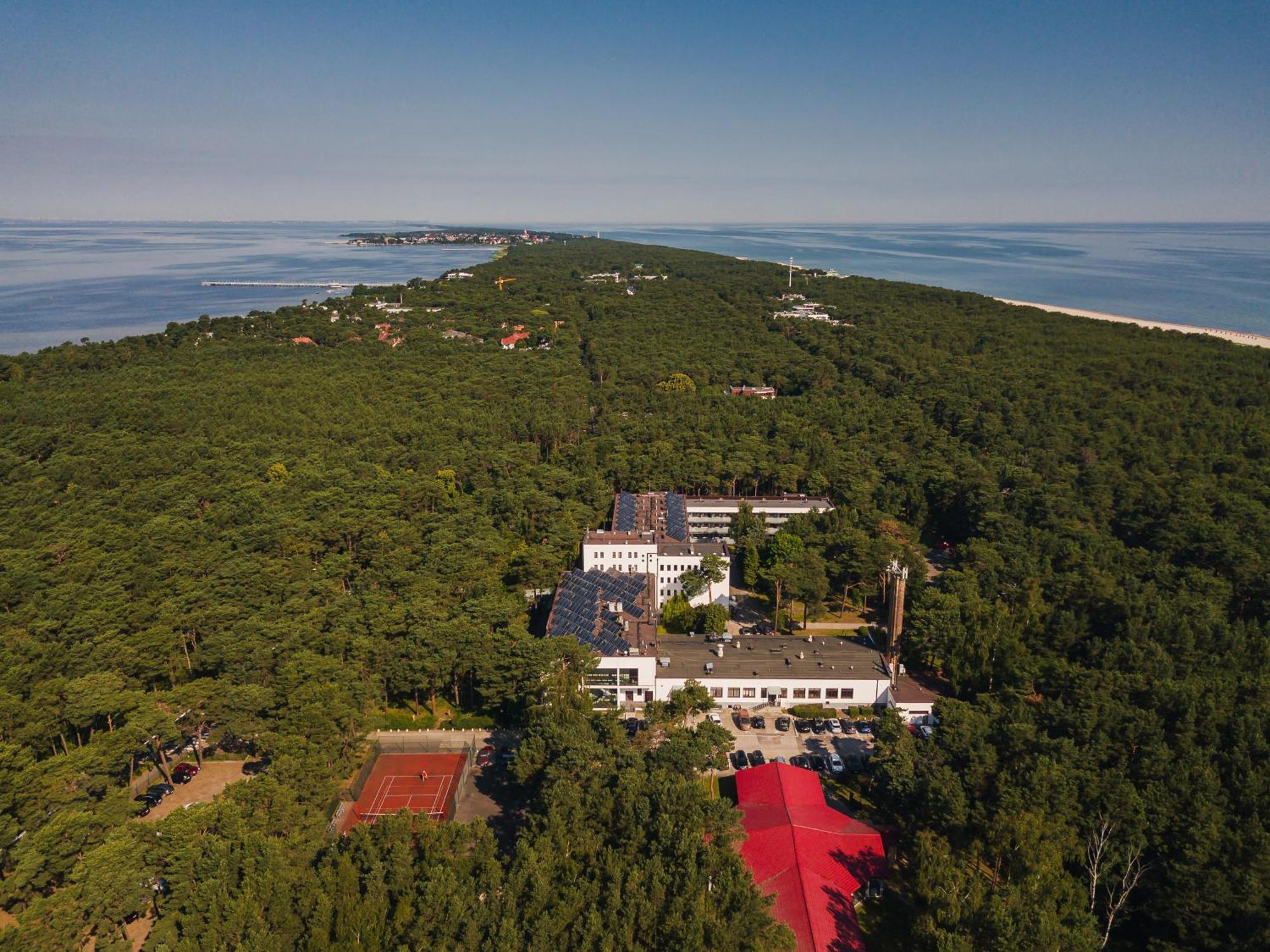Hotel Osrodek Delfin Rewita Jurata Esterno foto